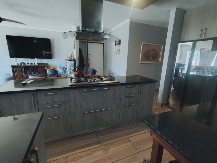 3 Bedroom Property for Sale in Kabega Park Eastern Cape